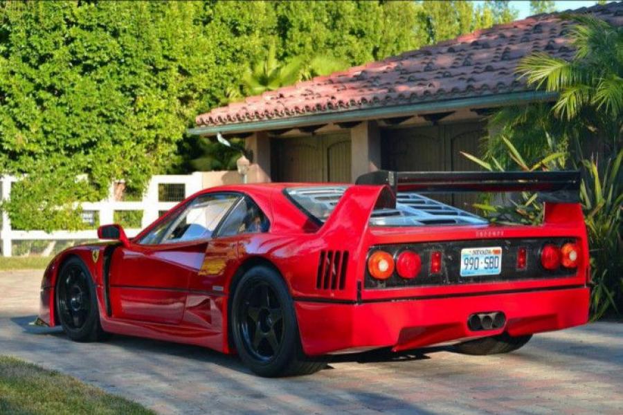  Ferrari F40 LM 1992 года  (фото 5 из 14)